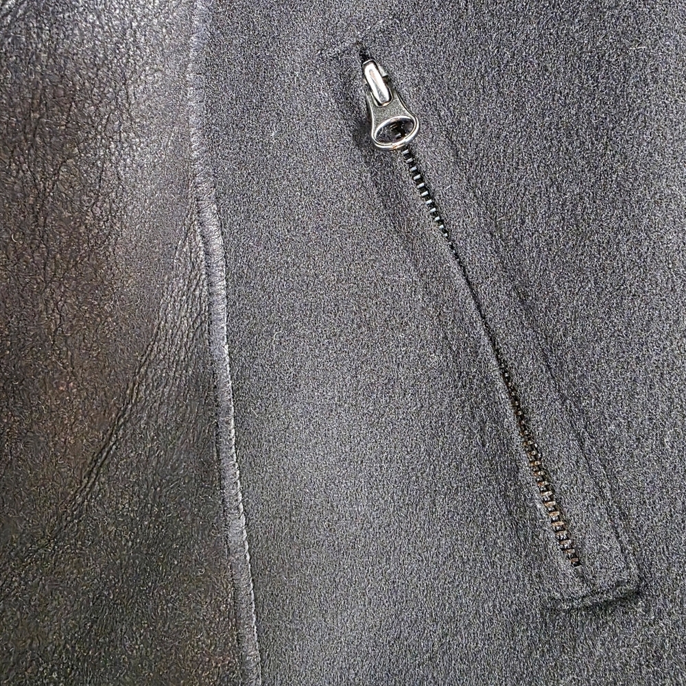 Vince Wool Shearling Jacket Small - image 5